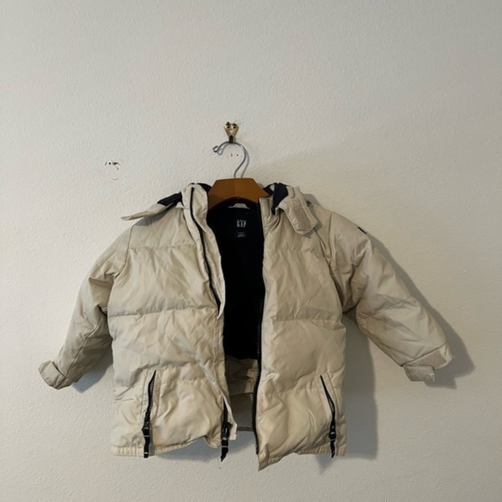 BABY GAP JACKET SIZE 2 YEARS